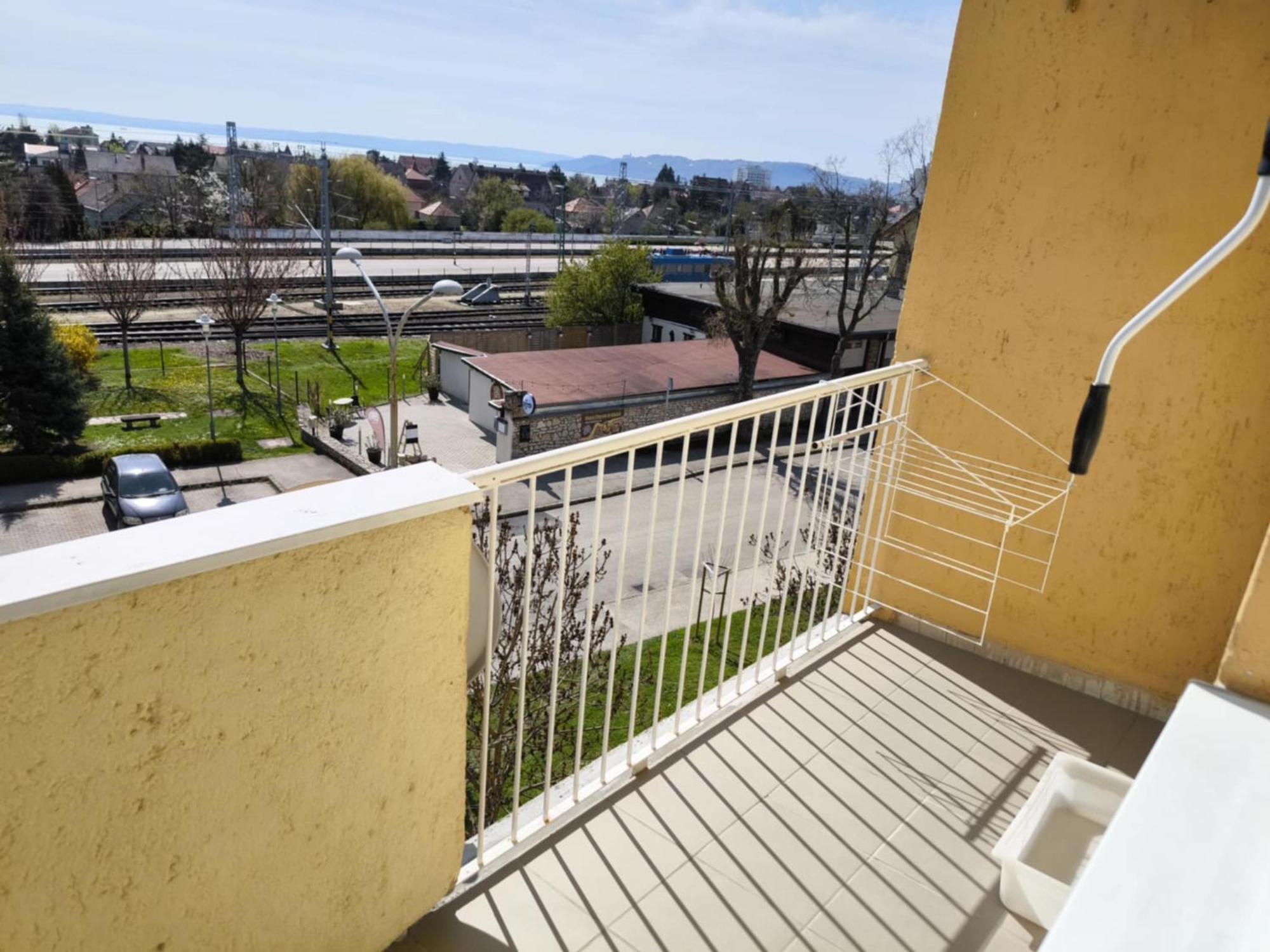 Szeki Apartman Balatonfured Exterior photo